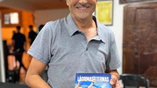 Presentaron el libro "Lágrimas eternas", a un año de la Copa del Mundo de Qatar