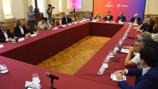 Pullaro se reunió con legisladores nacionales “para trabajar en defensa de Santa Fe”