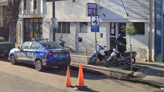 Se fugan 25 presos de una comisaría de Rosario, recapturan a nueve y buscan a los restantes