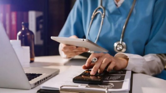 Las prepagas piensan en planes "low cost" para evitar la pérdida masiva de afiliados