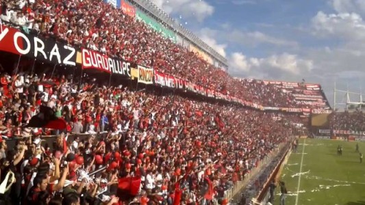 Colón debutará de local contra Defensores Unidos