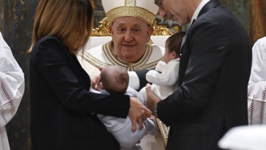 El Papa pidió que se prohíba la maternidad subrogada