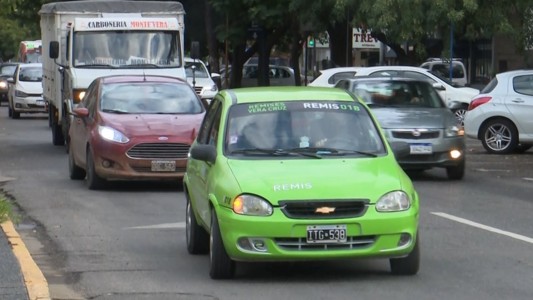 Bajó un 50% el uso de remises por la suba de tarifas