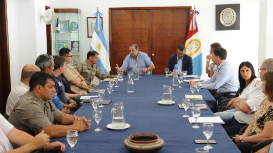 La Municipalidad coordina con el Ejército el operativo para remover el embalsado de la Setúbal