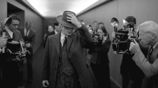 "Oppenheimer" se consagró con ocho premios en los Critics Choice Awards