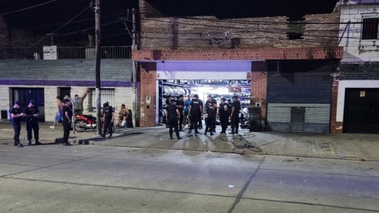 Mataron a un hombre frente a una gomería en Rosario