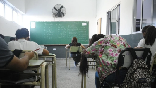 Un informe dice que el 52% de los alumnos de Santa Fe debe materias