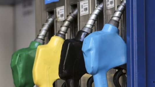 Combustibles: prevén aumentos cercanos al 20% para febrero