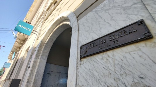 Provincia protege los inmuebles de los clubes de barrio y vecinales para evitar estafas