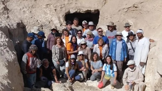 Investigadores argentinos descubrieron la entrada original de una importante tumba egipcia