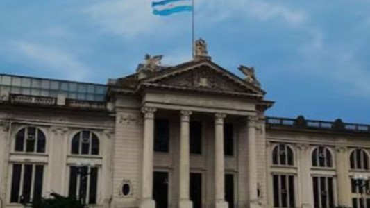 Aseguran que la Universidad Nacional de Rosario atraviesa una situación económica "muy compleja"