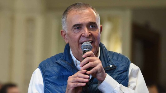 El gobierno de Tucumán afirmó que Chubut "tiene que pagar la deuda"