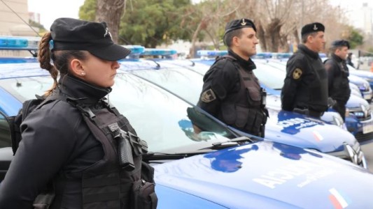 Se anotaron más de 70 policías retirados en Rosario para combatir el narcotráfico