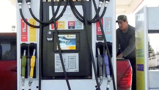 Se viene un nuevo aumento de combustibles en todo el país