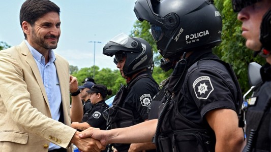 El gobernador evalúa un indulto a policías que fueron condenados