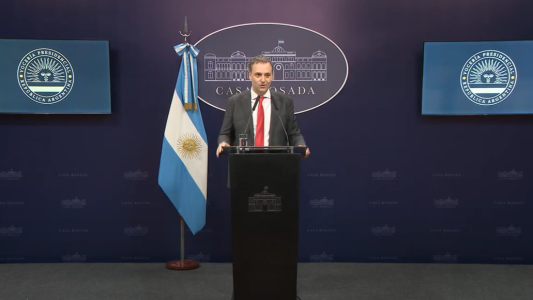 "Depurar": darán de baja 15.000 contratos de estatales y suspenderán a miles de cooperativas