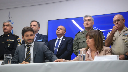Junto a Pullaro, Bullrich pidió al Congreso que "vote rápido" el paquete de proyectos de seguridad