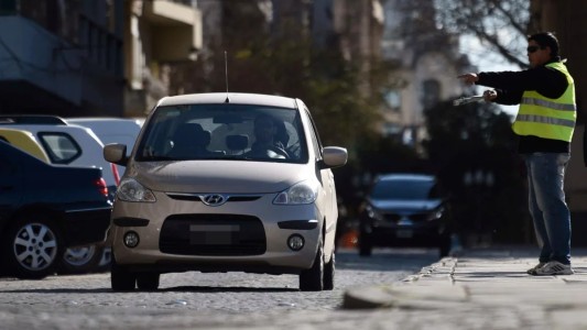 El intendente se reunió con “trapitos”: no podrán estar donde haya estacionamiento medido