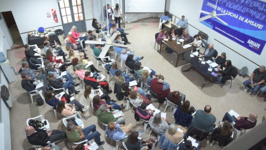 En una ajustada votación, Amsafe aceptó la oferta salarial del gobierno