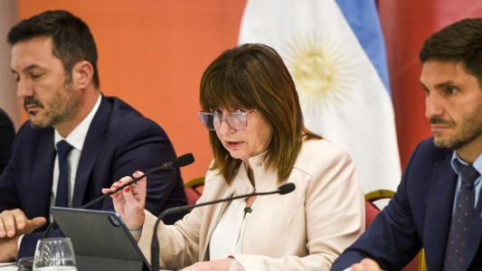 Llega la ministra Bullrich a Rosario y apareció una amenaza