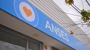 Jubilaciones de Anses: se paga la segunda cuota del bono de $70 mil y beneficios