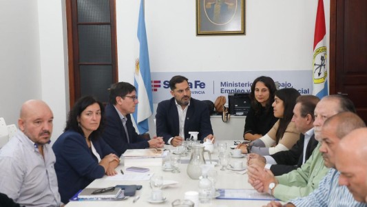 Los gremios docentes piden que se dé marcha atrás con Asistencia Perfecta