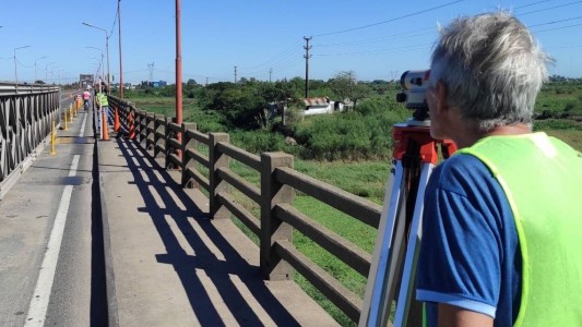Según Vialidad, la zona afectada del puente Carretero se mantiene “estable”