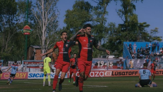 Colon goleó a Brown y sigue firme en la cima de la tabla
