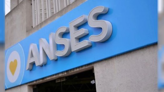 Bono y aumento del 11%: cuándo se cobran en el mes de mayo