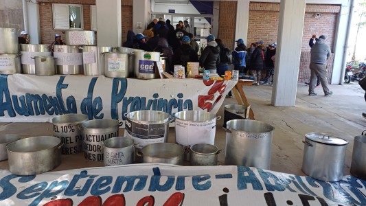 Este jueves se llevó adelante la "Jornada de las ollas vacías"