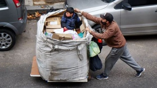 Aseguran que el nivel de pobreza llegó a un techo y tiende a bajar