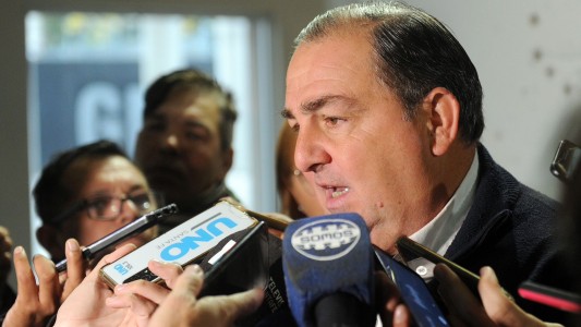 Poletti junto a un grupo de intendentes del interior marcharán al Congreso Nacional