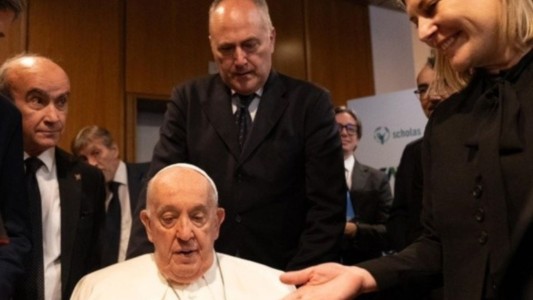 La Vicegobernadora de Santa Fe invitó al Papa Francisco a visitar la provincia