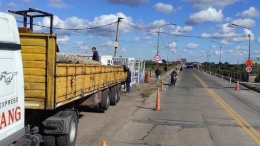 Empieza el montado de andamios para reparar el puente Carretero