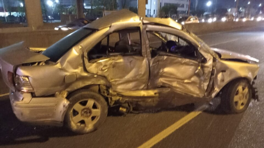 Accidente fatal con tres autos involucrados: un muerto