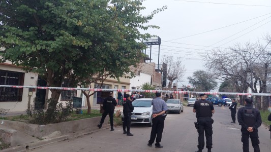 Asesinaron a un hombre de una puñalada en la ciudad