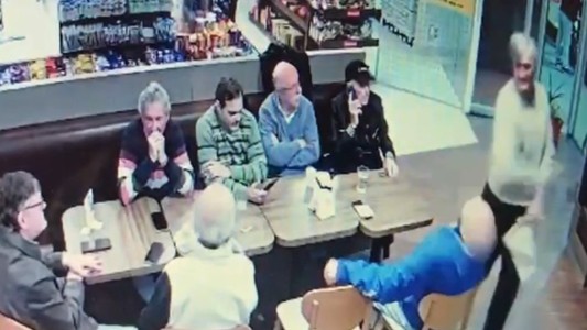 Video: Insólita pelea en una estación de servicio de la ciudad de Rafaela