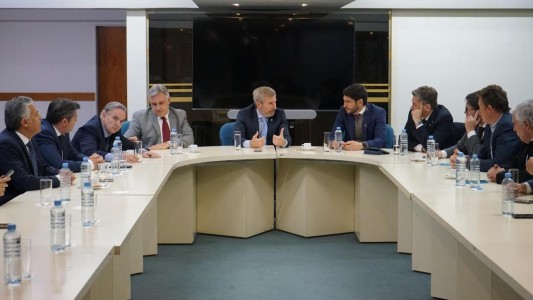 Pullaro: "El Estado puede ser eficiente en la gestión de empresas públicas"