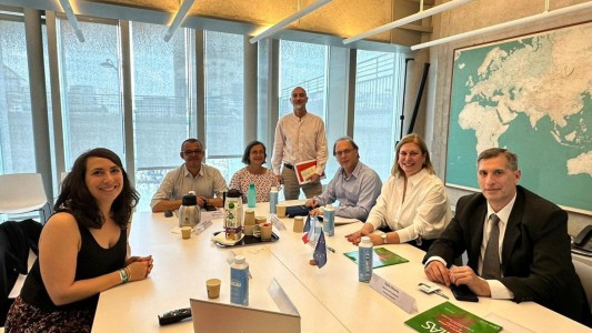 Santa Fe planea mejorar su competitividad productiva con la OCDE