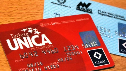 La provincia acredita el beneficio de la Tarjeta Única de Ciudadanía (2)