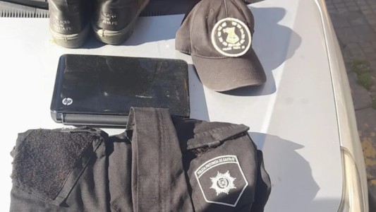 Condenaron un hombre que durante años simuló ser policía en Santa Fe