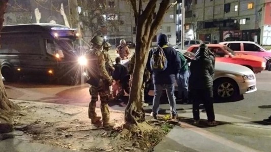 Detuvieron a dos integrantes de la barra de Newell's por las amenazas a Di María