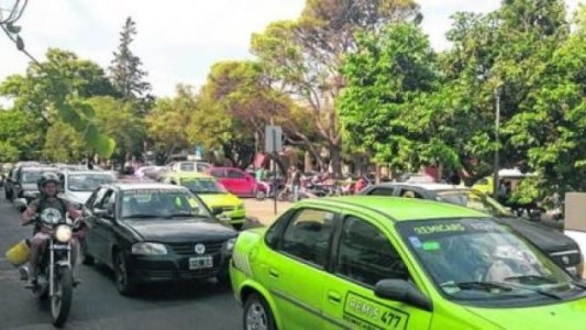 Aumenta la tarifa de taxi: ¿cuánto costará la bajada de bandera?