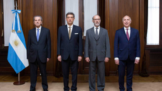 El Gobierno provincial recurre a la Corte en defensa de los intereses de Santa Fe