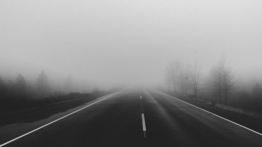 Alertan por la presencia de bancos de niebla y neblinas en las rutas provinciales