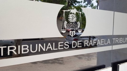 Condena a perpetua por femicidio: asesinó a su esposa en presencia de su hija