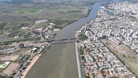 Estiman que el río Paraná bajará del metro la próxima semana en Santa Fe