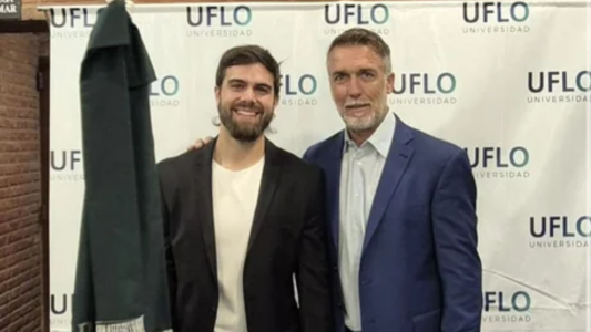 Batistuta celebró un logro académico de su hijo: "Nos quisieron hacer creer que el esfuerzo no es necesario"