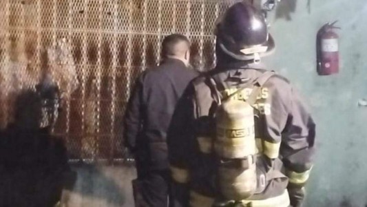 Presos de la comisaría de La Guardia incendiaron ropa a modo de protesta