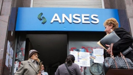 Se oficializó el aumento para jubilaciones y asignaciones familiares de septiembre